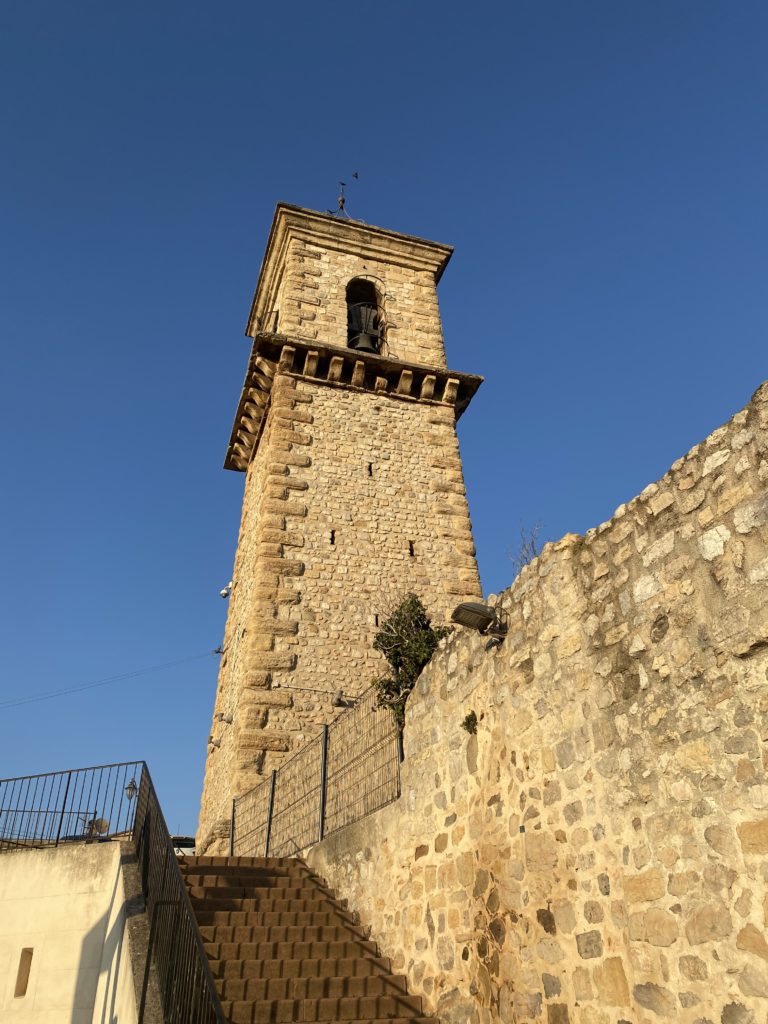 Centre ancien de Gardanne : Le clocher de l’ancienne église paroissiale Saint Pierre