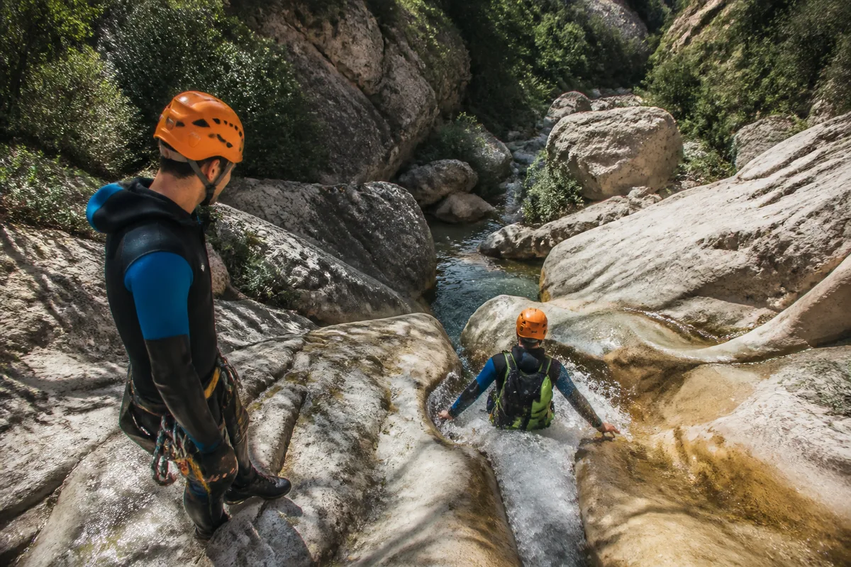 Descente de canyoning dans le secteur voisin de l’Artuby